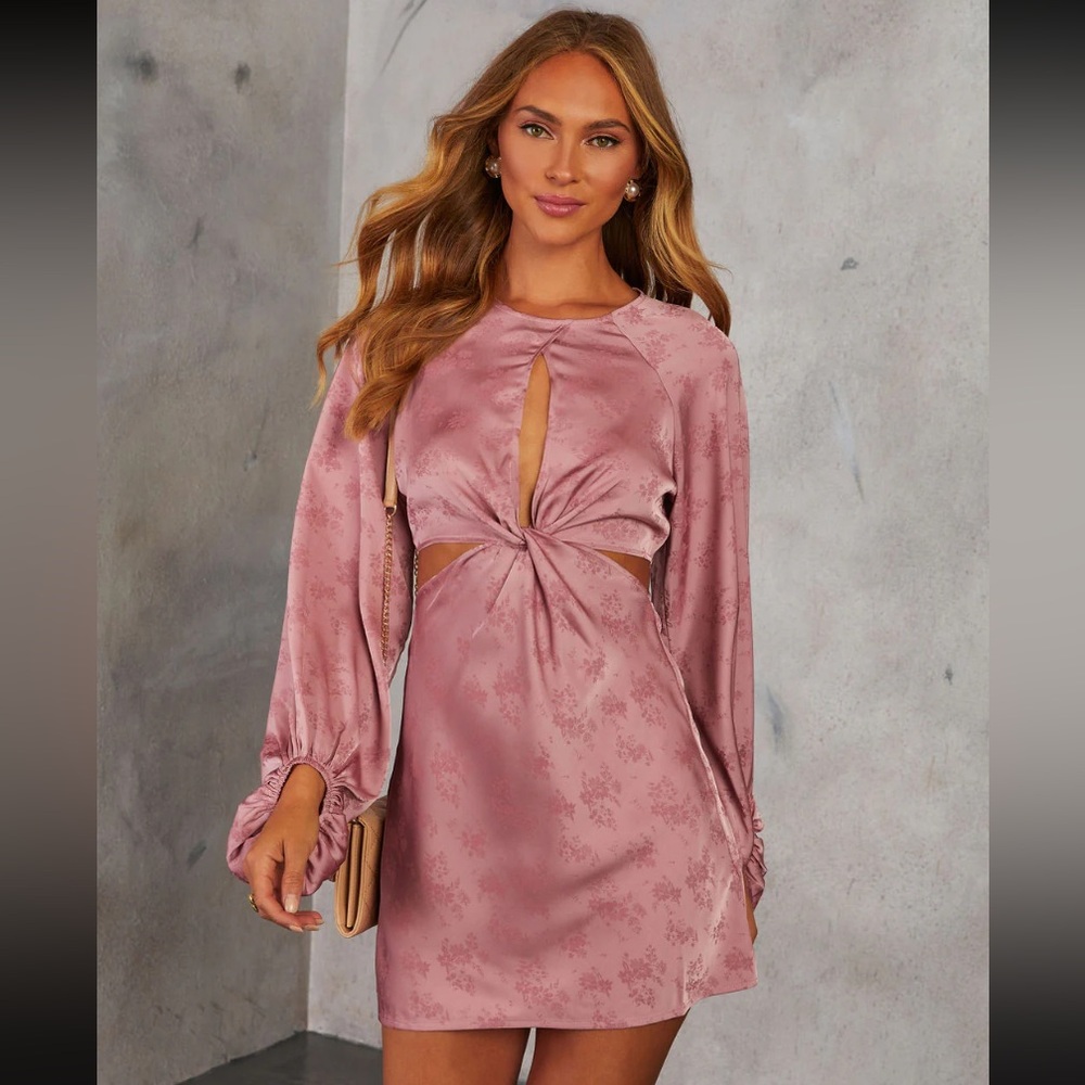Vici Mauve Balloon Sleeve Cut-Out Dress